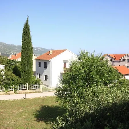 10082b アパート *