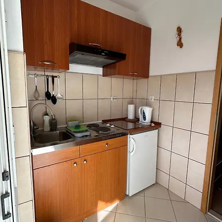 アパート 10082b *